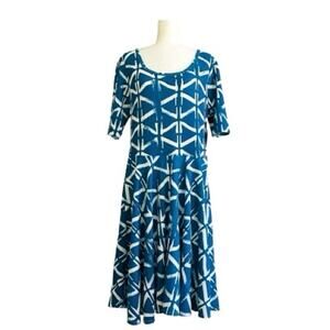 LuLaRoe Dress Nicole Blue White Print Short Sleeve Drop Wasit Midi Plus 3XL NEW